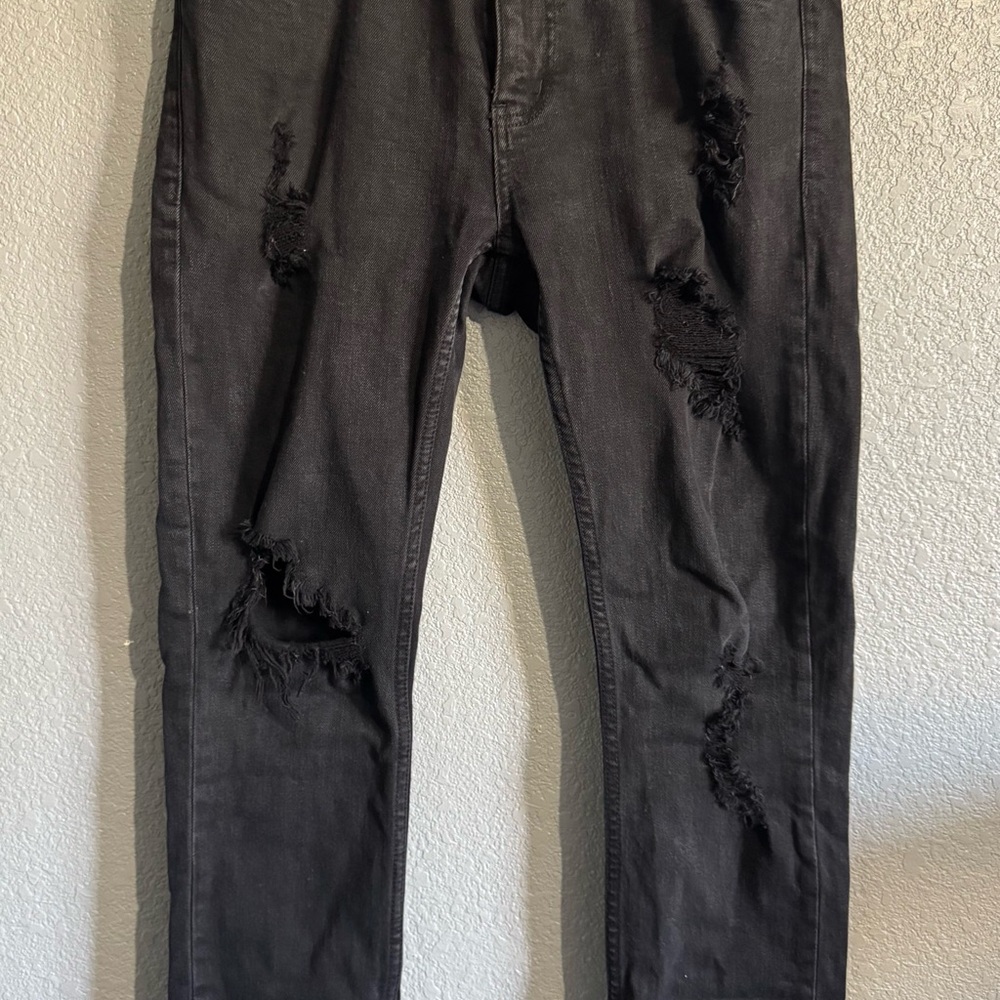Men's Black Distressed Jeans